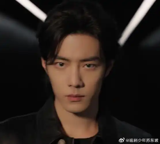 肖战港风皮衣##肖战西装回眸