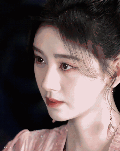 鞠婧祎琼瑶式落泪