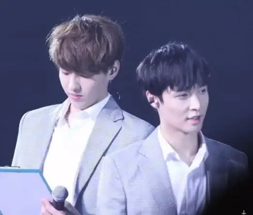 【图】吴亦凡张艺兴cp秘事大公开 繁星感情太有爱_大陆星闻_明星-超级