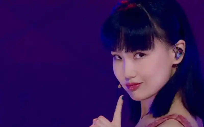 浴室歌后黄龄考古视频之【凤凰于飞】live