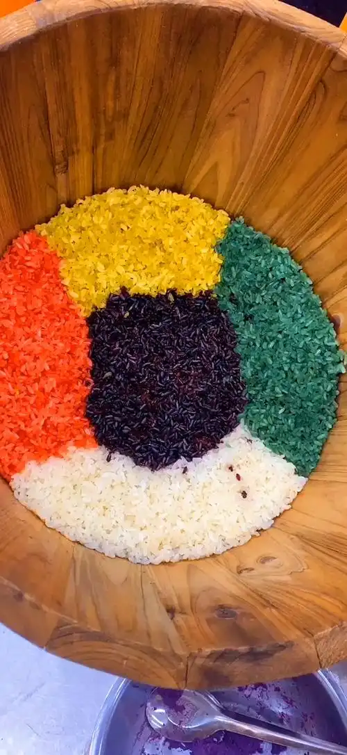 彩色饭团了解一下.