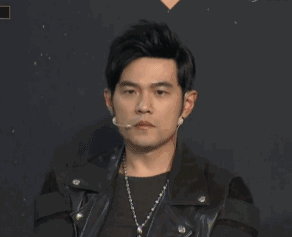 周杰伦思考点头国民老公gif动图_动态图_表情包下载_soogif