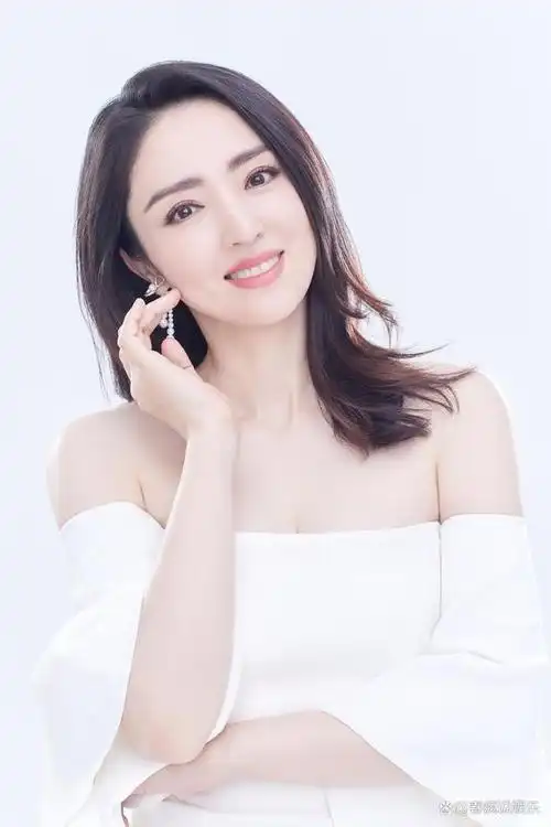 董璇,一个充满魅力和才华的女演员,中国影视界备受瞩目的明星
