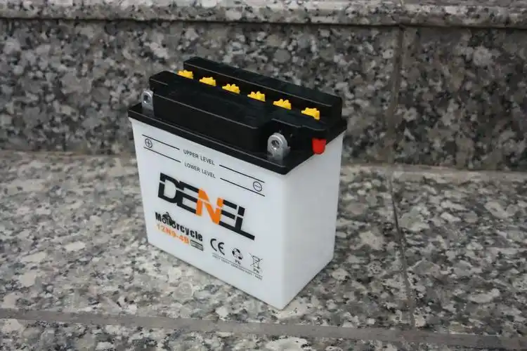 厂家直销电瓶12v9ah干荷蓄电池摩托车起动型铅酸蓄电池12n9-4b