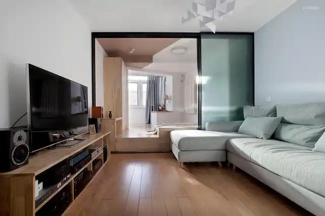 50㎡的学区房,一室变两室,小房子也能住的很舒心