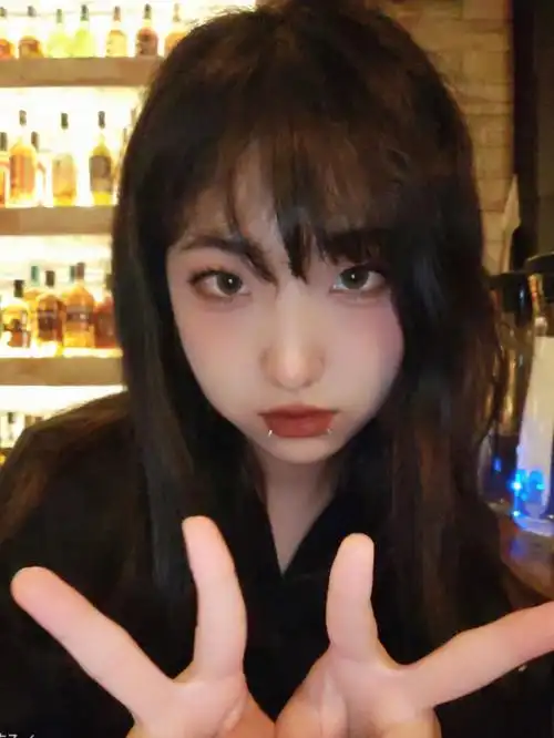 00后女生学调酒第16天的日常