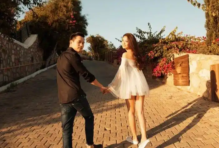 (安以轩老公个人资料介绍,背后涉嫌的罪名高达83项) - 八卦 - 彭客网