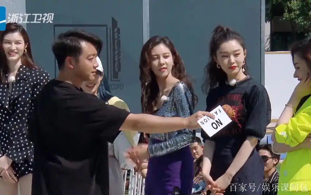 《奔跑吧》选女嘉宾有剧本?张天爱对郑恺说的这句话引热议!