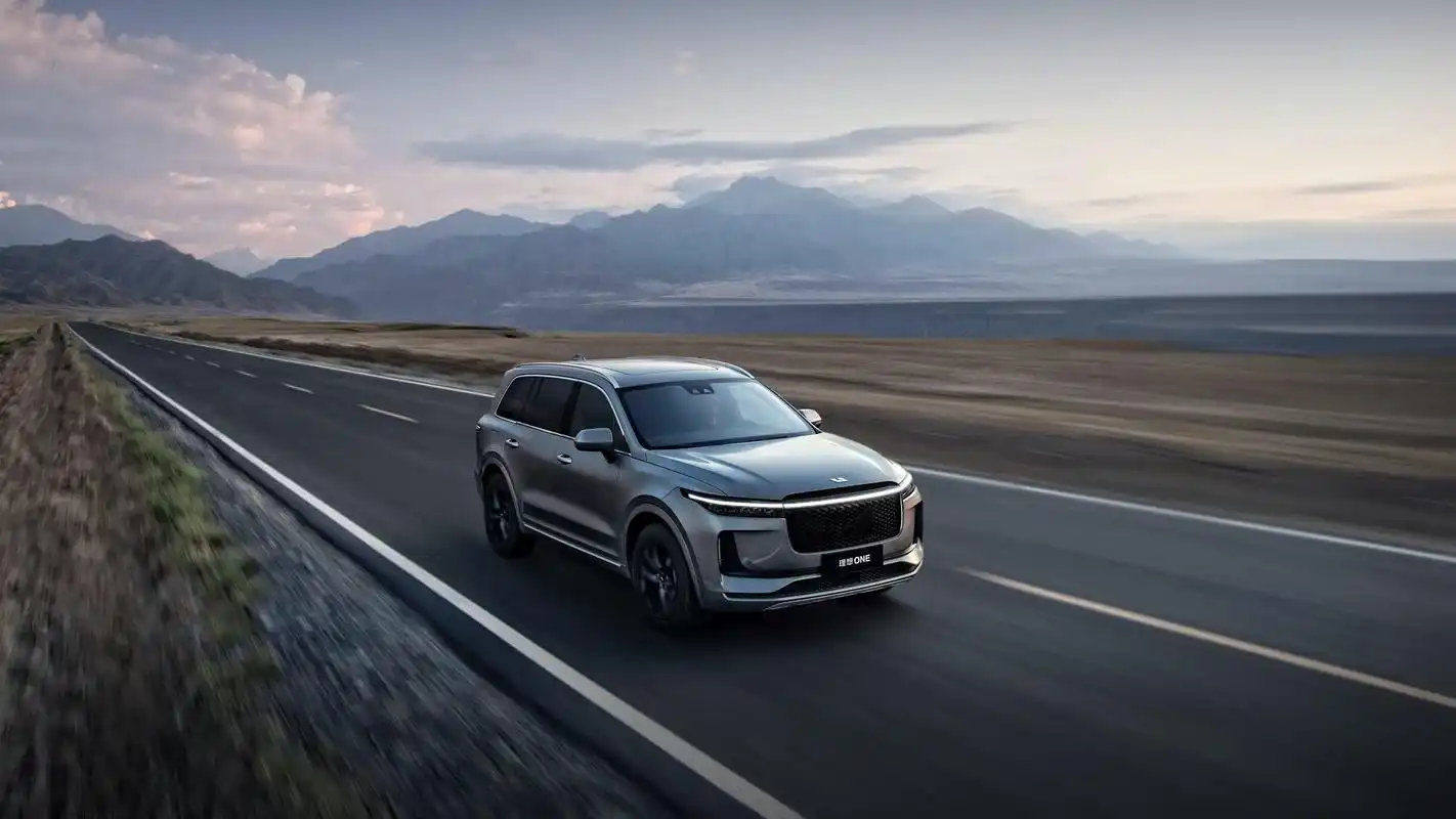 销量不佳,资方退场:自燃的理想汽车恐怕过不去2020