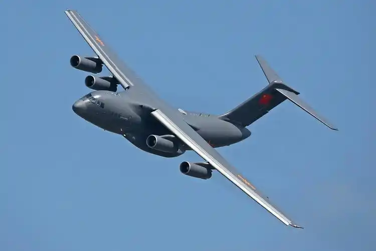 运-20正式列装五周年 引领中国进入战略空军时代_高清图集_新浪网