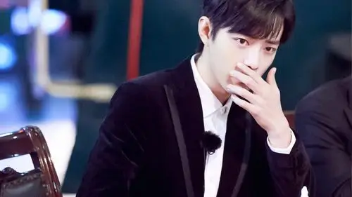 肖战壁纸肖战美颜肖战锁屏