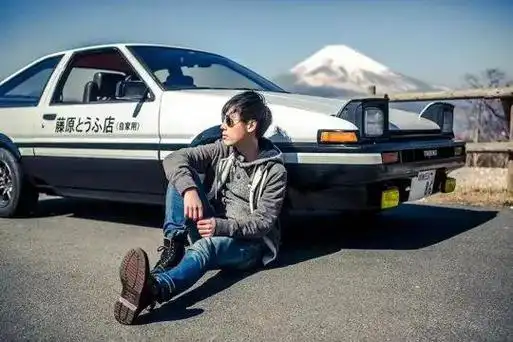 藤原拓海重现江湖?秋名山老司机都不知道的ae86秘闻|car fun