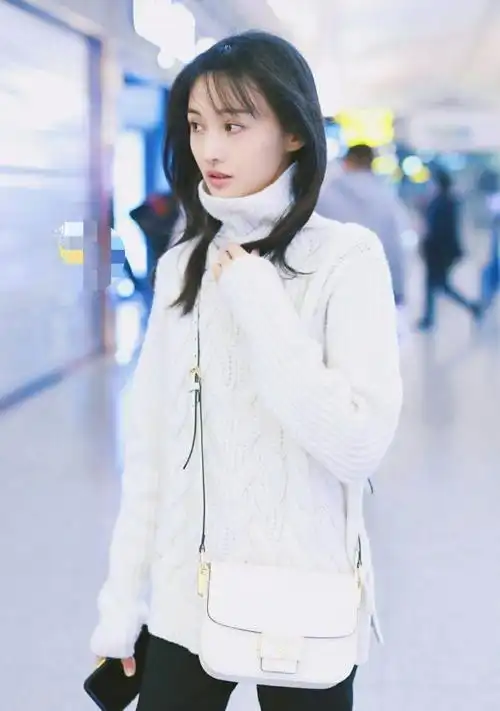 郑爽穿白色星空长裙仙气十足甜度超标美丽动人双11嗨爆夜