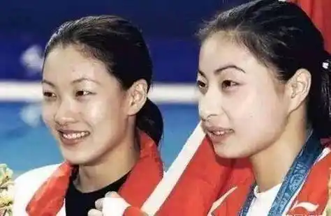 笑得好美被老公偷拍,不嫁豪门幸福不输郭晶晶伏明霞_张效诚_跳水_退役