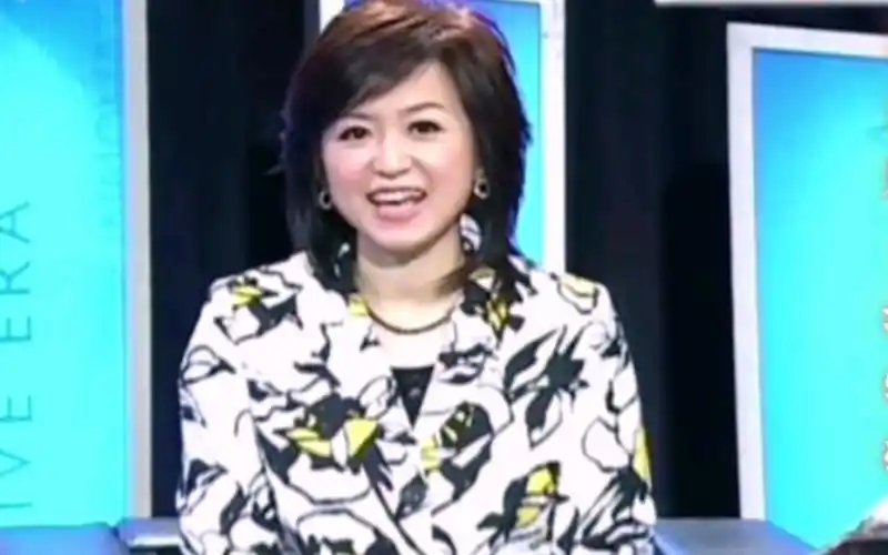 14年前年代一姐周玉琴主播,主持制作《蓝海年代》特辑,带粉丝们看看30