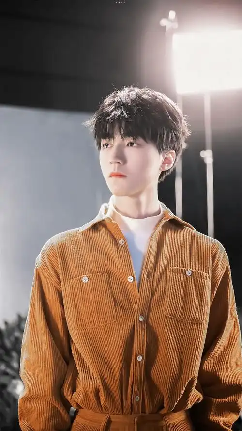 王俊凯 cr.仙恋巨卡