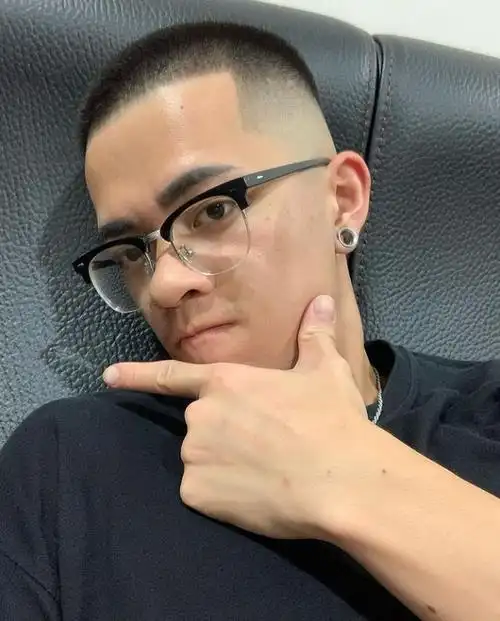 男人"寸头"怎么剪才好看?尽量避免3个坑,你的发型更阳刚帅气