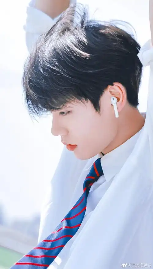 0824林彦俊生日快乐#林彦俊笑起来超级治愈,26岁生日快乐,永远保持