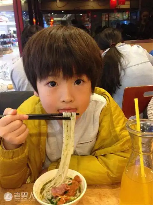 武泽锦熙,新生代内陆00后童星演员,自2011年参演首部影视作品《飘摇