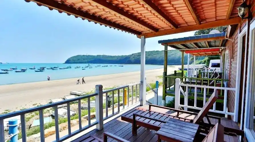 北海海边缘度假小木屋特色民宿