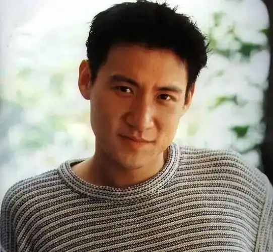 喝酒就分手,洁癖到3年换21名佣人,罗美薇凭啥被张学友宠27年?