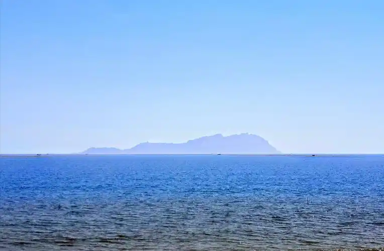 青岛海中仙山灵山岛