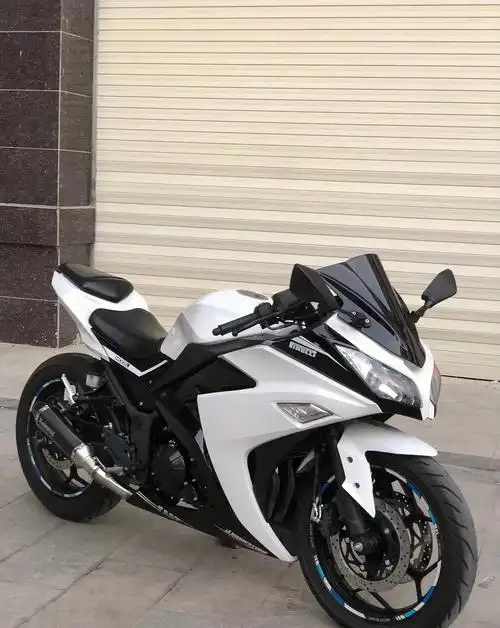 20年国四电喷小忍者400双缸水冷,实行6000公里,车况精品