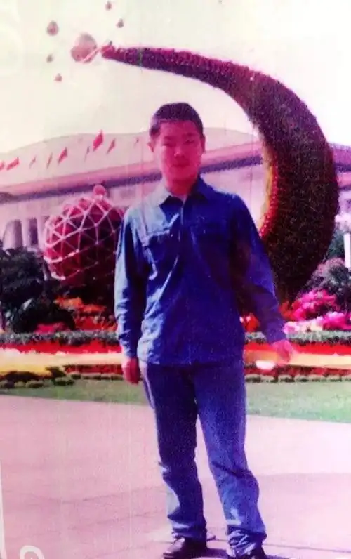 清明节,濮阳老乡岳云鹏微博上发的2个字,让人泪奔!