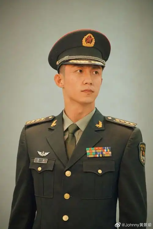 黄景瑜晒剧组02plog告别高粱