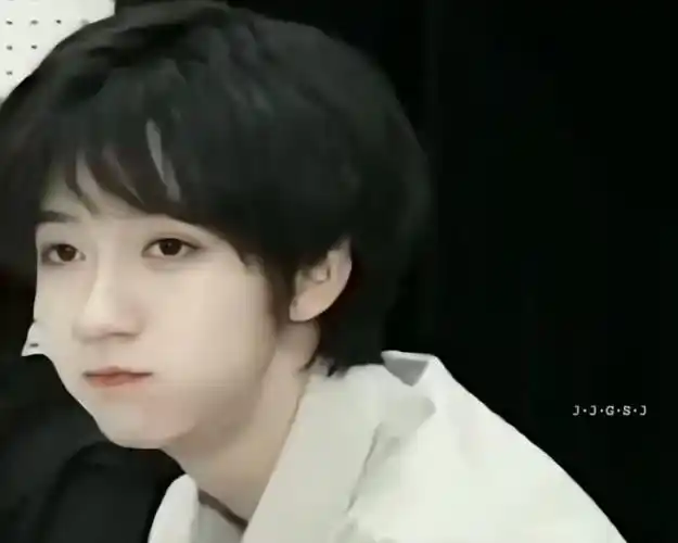 贺峻霖奶狗弟弟太会撩