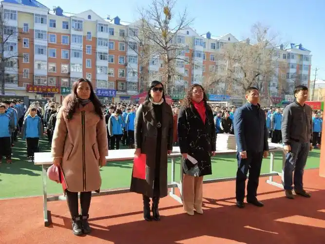 民族中学举行中考百日誓师系列活动