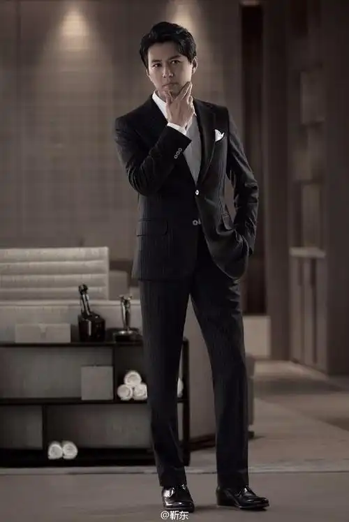 靳东再发文回应热搜争议引用杨绛名言暗喻心境