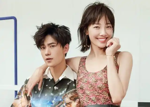 杨洋跟谁合影都能照顾到女生好绅士,唯独让她太尴尬!