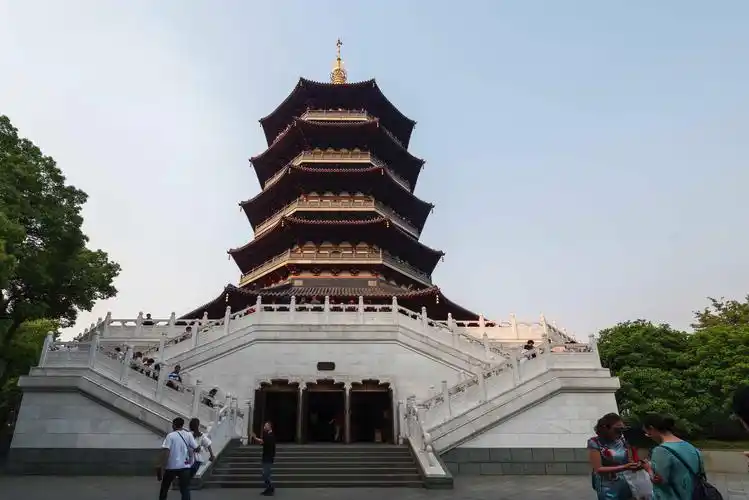 新雷峰塔什么时候建的 新的雷峰塔什么时间建的