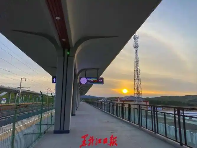 林口南站在七台河,客运站将开通七台河市区到高铁站的直通车,根据高铁