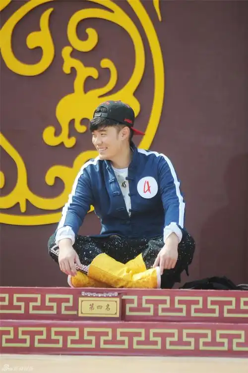 《跑男4》baby顶鸡腿头 王祖蓝扮梅长苏(组图)|奔跑吧兄弟|撕名牌大战