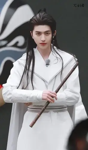 蔡徐坤《奔跑吧》路透曝光,古装扮相好惊艳,风度翩翩宛如画中仙