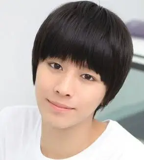 男生帅气的齐刘海发型图片