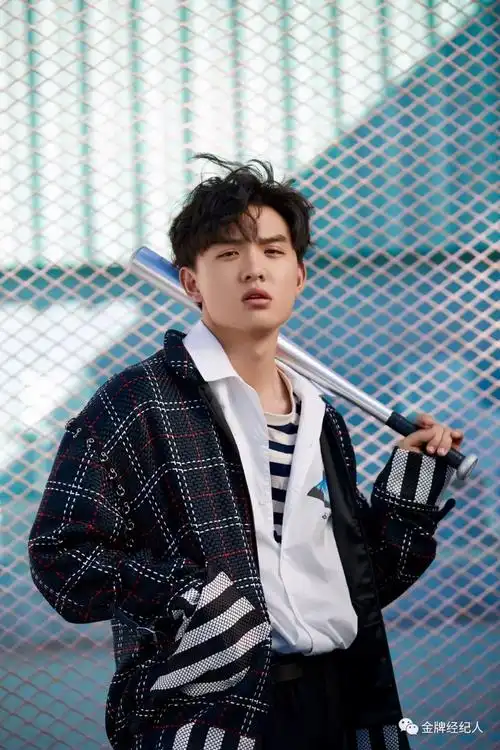 郑伟高考,演员郑伟高考考了多少