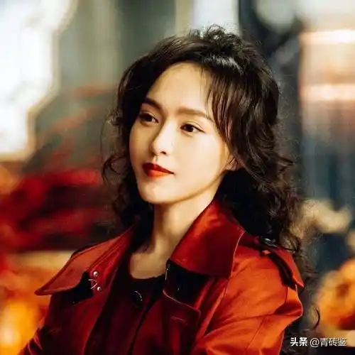 上海这一夜看到获奖的唐嫣才知她和杨幂当初的选择差别有多大