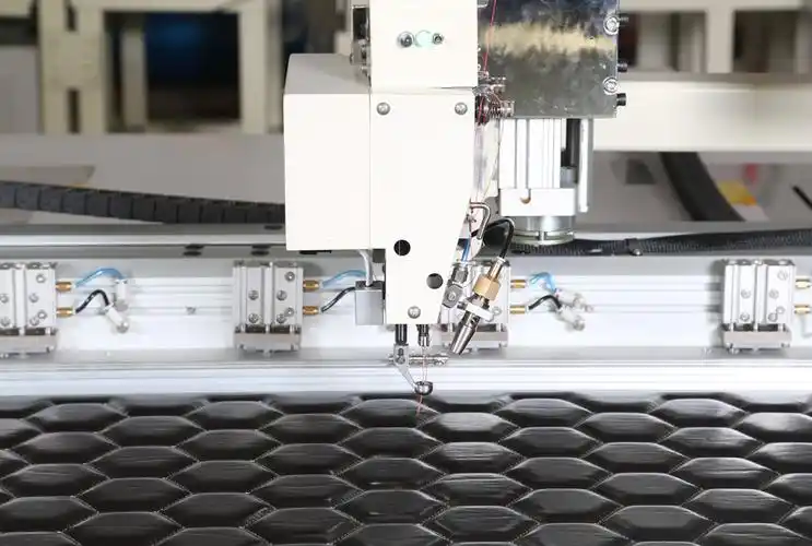 全自动单头厚料缝纫机