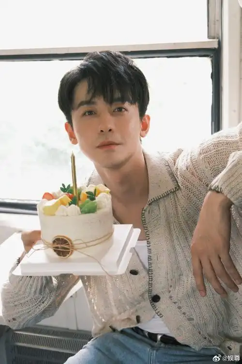 赵志伟成功升级3.0人生进度##赵志伟三十而已复古生日大片