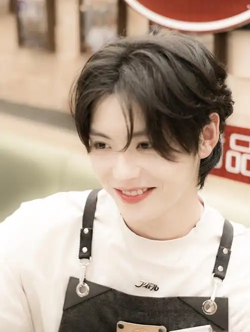 专楼专区演员肖宇梁专楼80