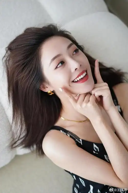 王珮寒美图