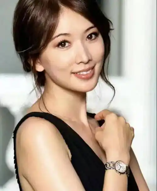 女明星戴手表真的好看,高贵,有气质,魅力四射,都是一品美女_漂亮_女神