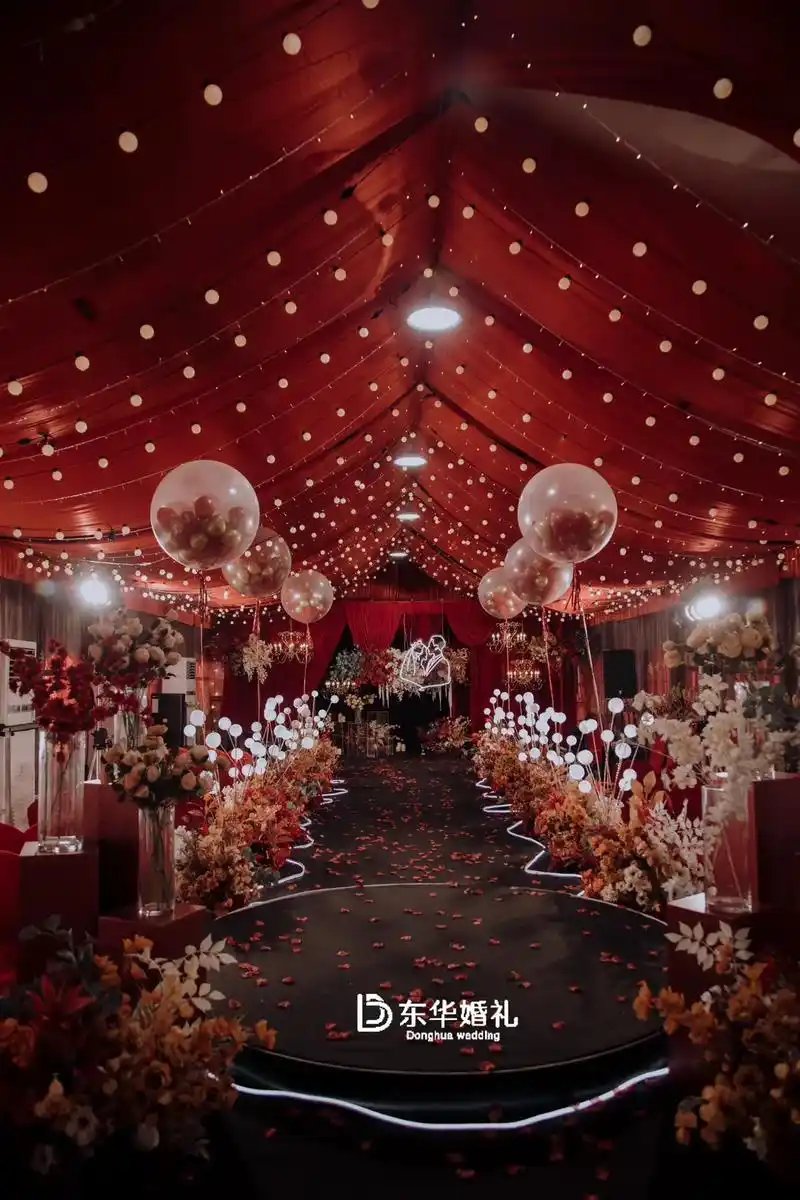 香河婚礼策划-农村篷房红色系丝绒婚礼.#婚礼策划 #婚礼布置 - 抖音