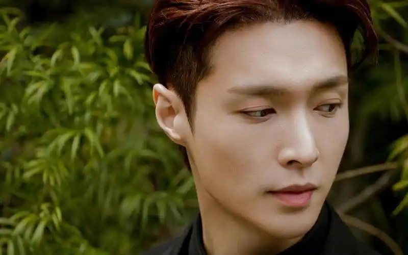 帅气高冷男孩张艺兴个性魅力西装写真,高清壁纸图片,大陆明星-回车