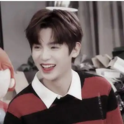 黄明昊justin头像二传注明dt要吃水蜜桃吗