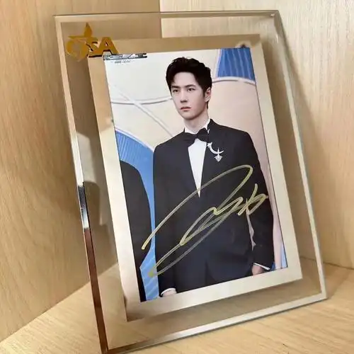 王一博签名#长空之王   宣传照#王一博