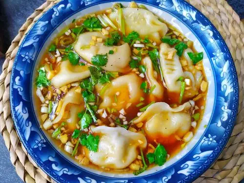 钟于经典传统味#酸辣饺子汤的做法图解10